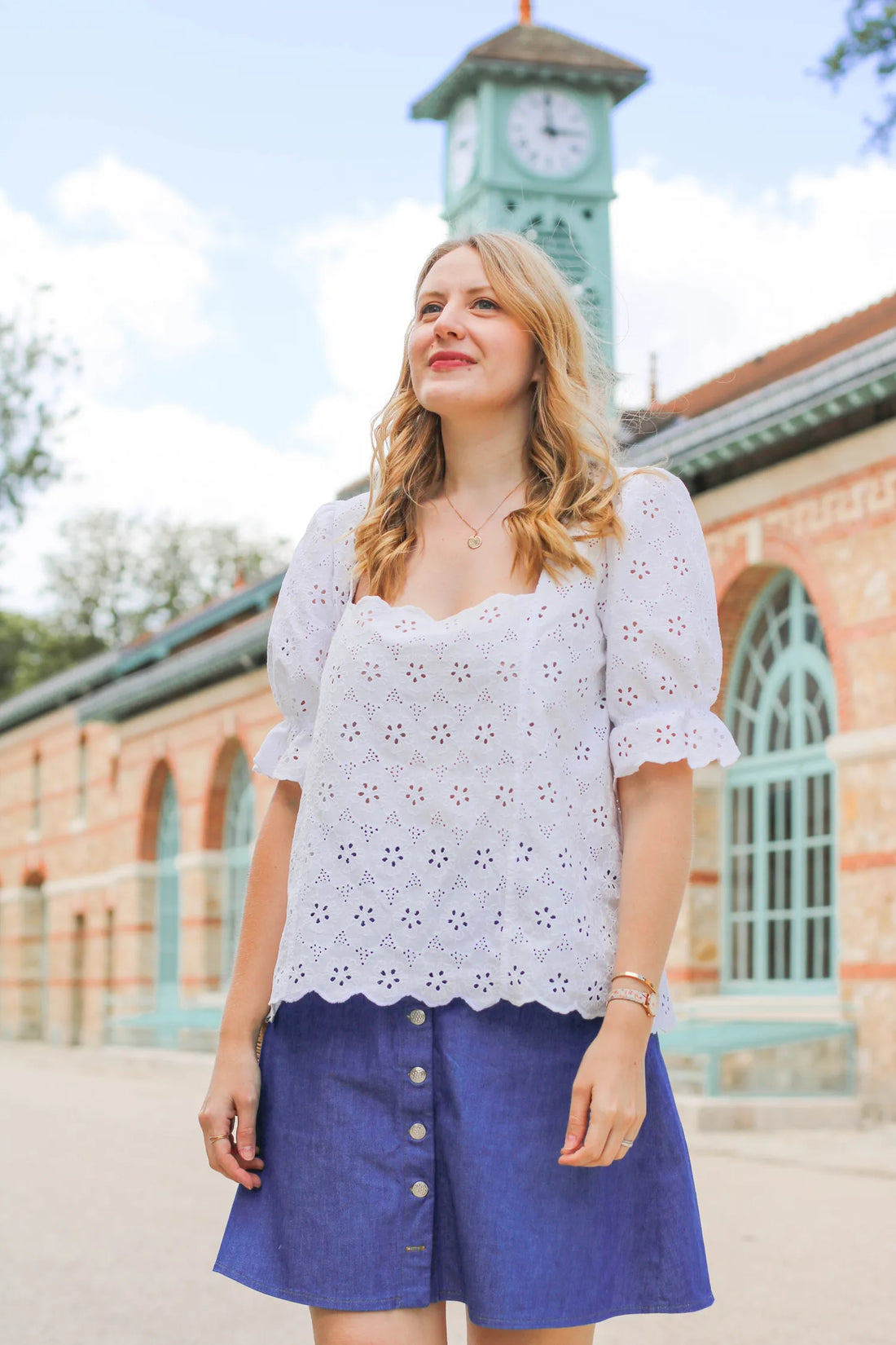 La blouse Iris festonnée