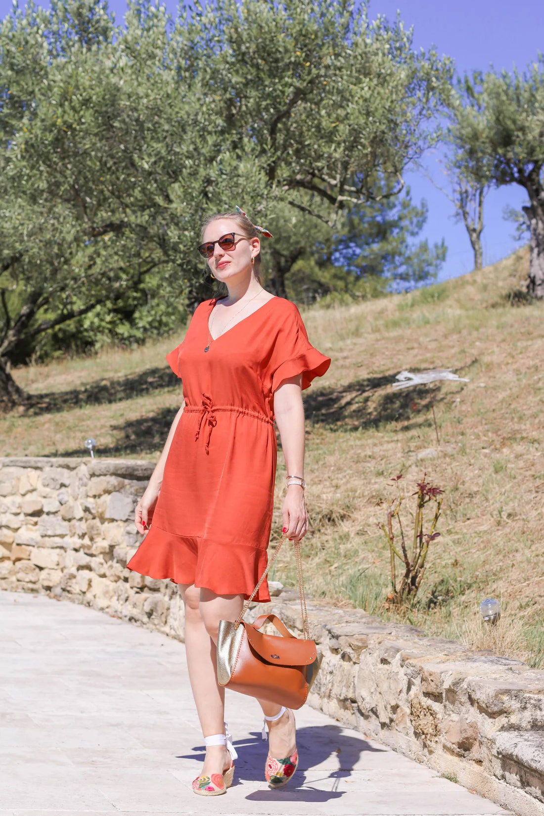 Une robe Cozy coloris Mango